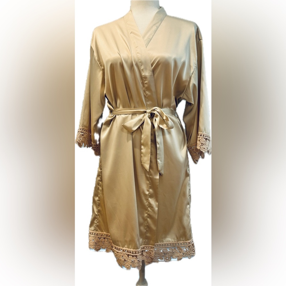 Elegant Beige Lace Trim Robe